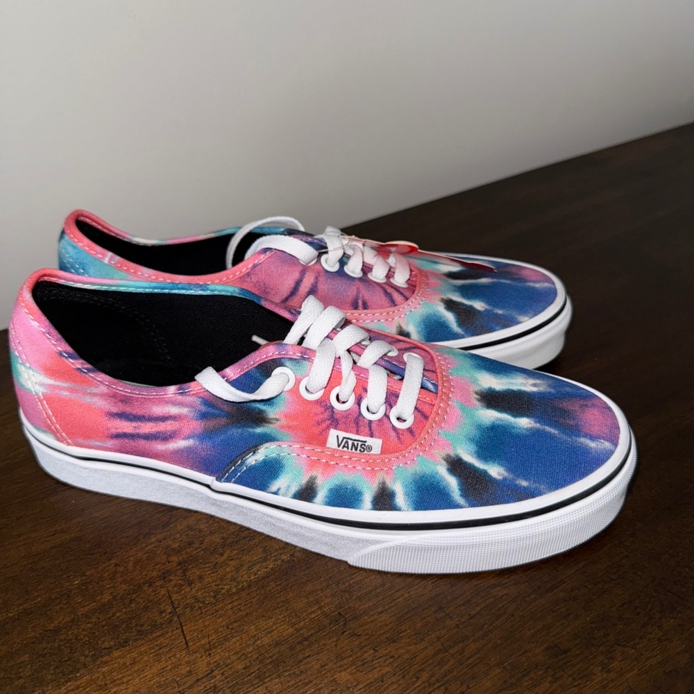 VANS Era Tie Dye Era Canvas Sneakers Women's Size 8.5 Men’s 7 NWT